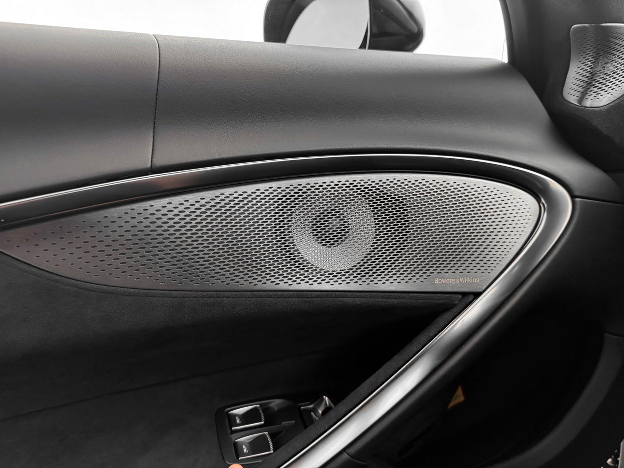 New 2025 McLaren Artura image 12