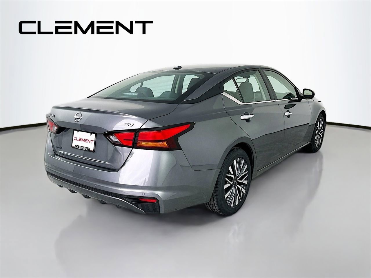 Used 2024 Nissan Altima 2.5 SV image 7