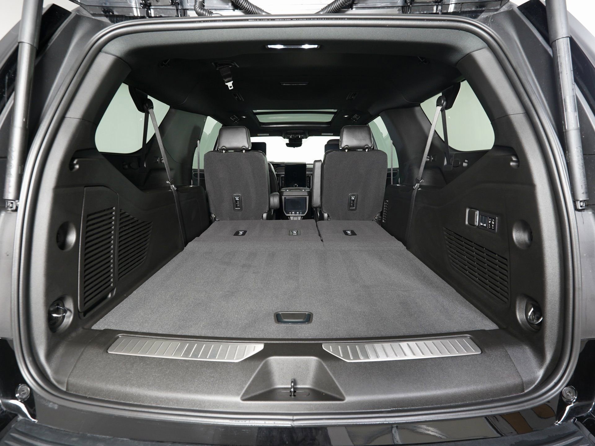 Used 2026 GMC Yukon XL AT4 Ultimate image 13