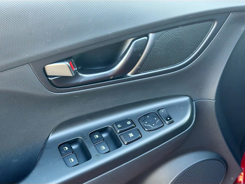 Used 2022 Hyundai Kona N Line image 10