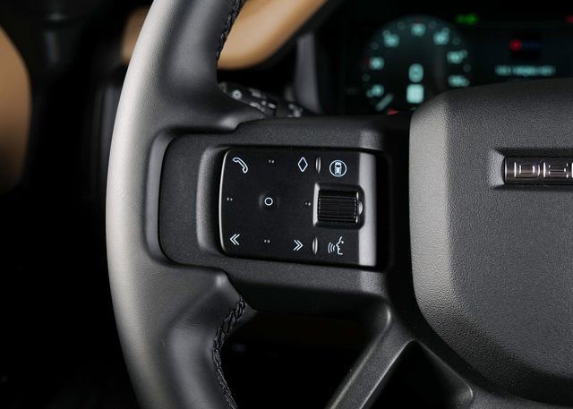 New 2026 Land Rover Defender 130 X-Dynamic SE image 21