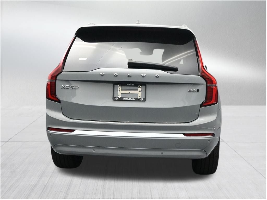 New 2026 Volvo XC90 B6 Plus w/ Protection Package Premier AWD/4WD image 4