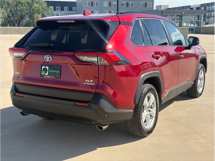 Used 2019 Toyota RAV4 XLE w/ Convenience Package AWD/4WD image 8