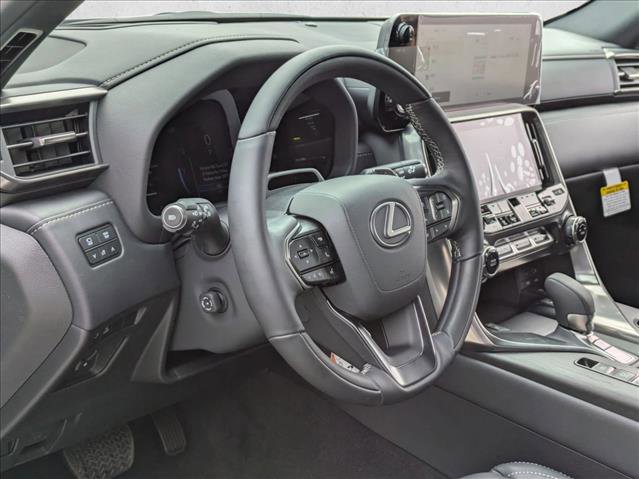 New 2025 Lexus LX 700h Luxury image 3