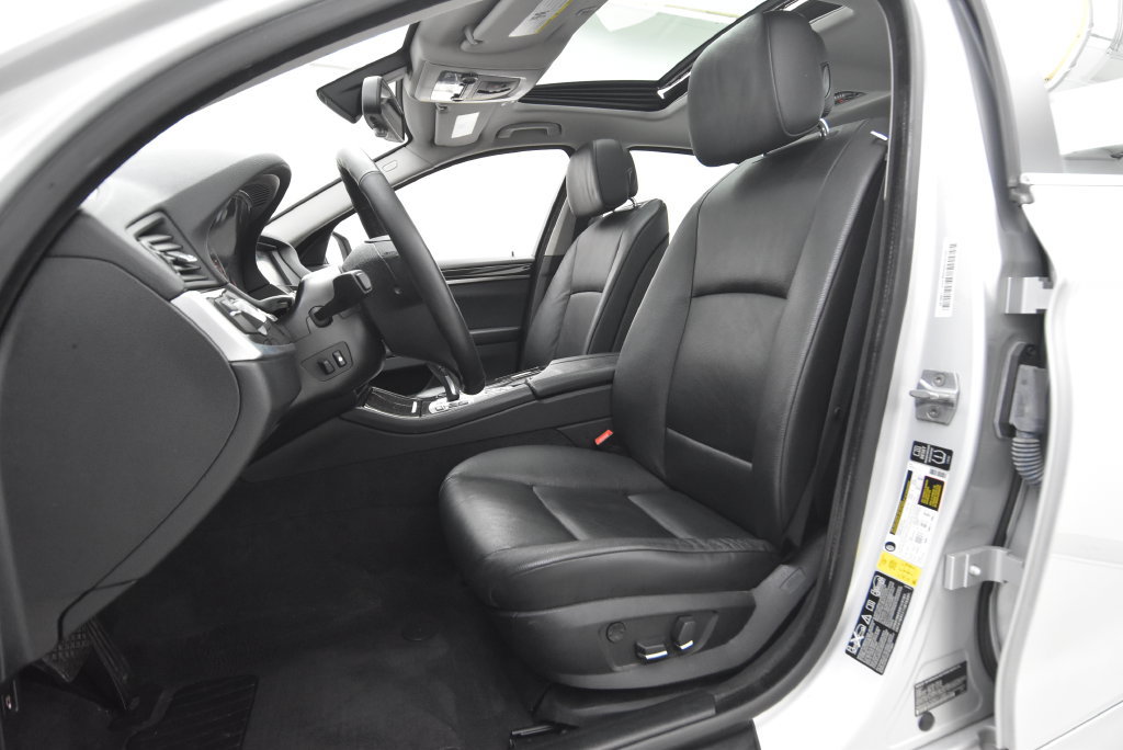 Used 2013 BMW 528i xDrive Sedan AWD/4WD image 24