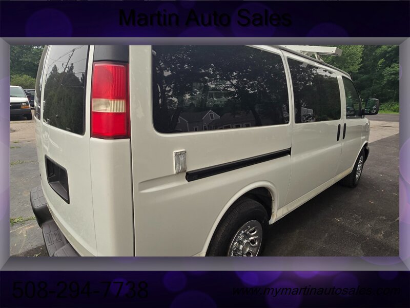 Used 2010 Chevrolet Express 1500 AWD w/ Power Package image 5