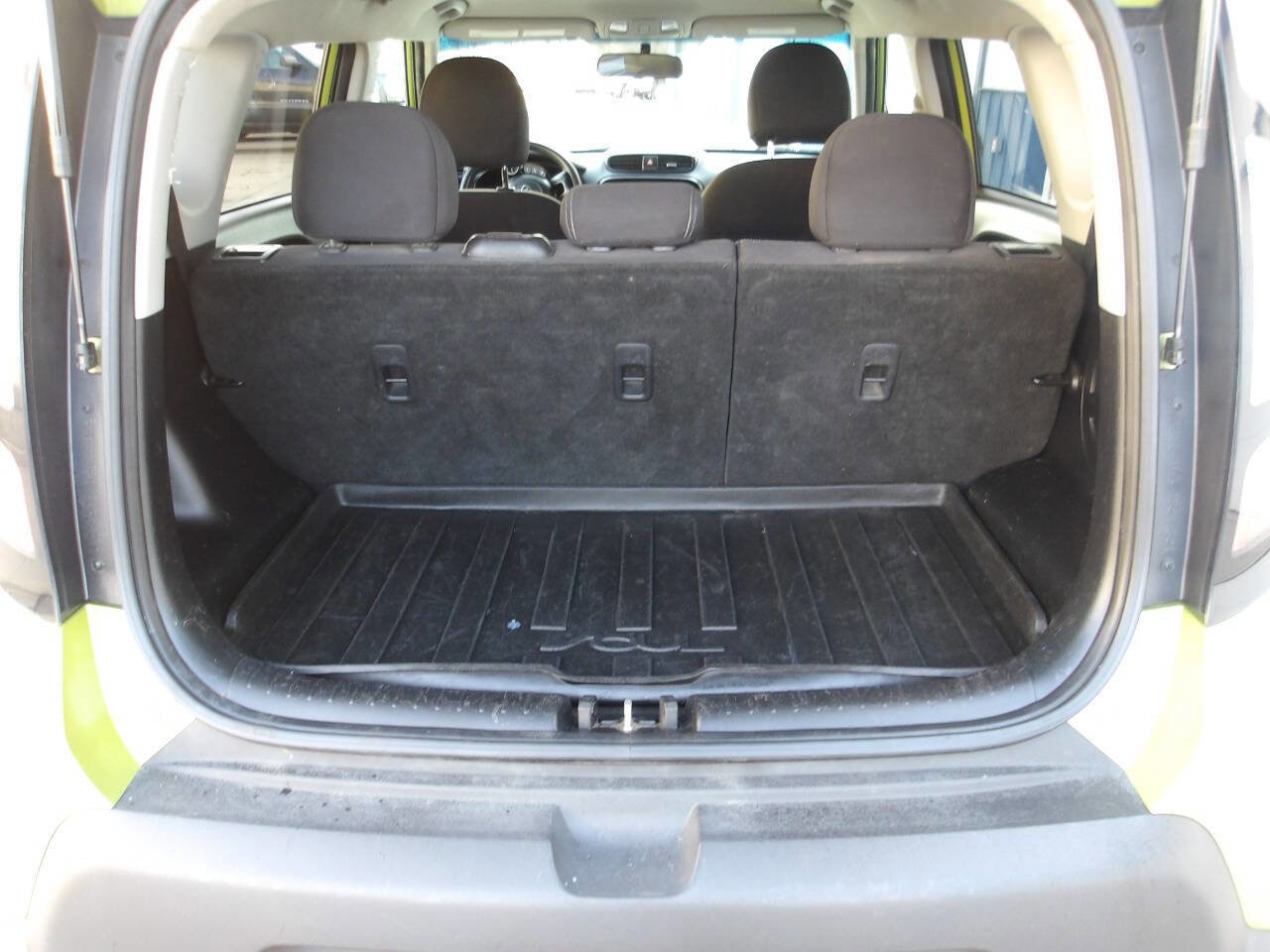 Used 2015 Kia Soul Base 4dr Crossover 6A image 21