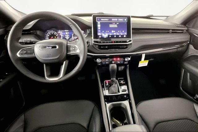 New 2026 Jeep Compass Latitude image 6