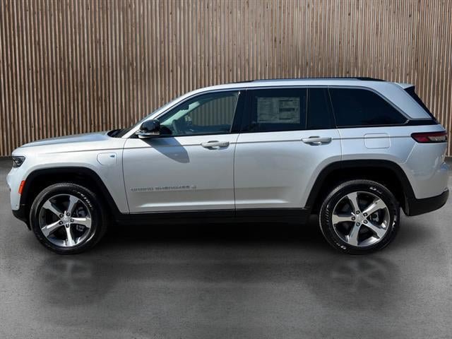 New 2024 Jeep Grand Cherokee Limited 4xe w/ Luxury Tech Group II AWD/4WD image 8