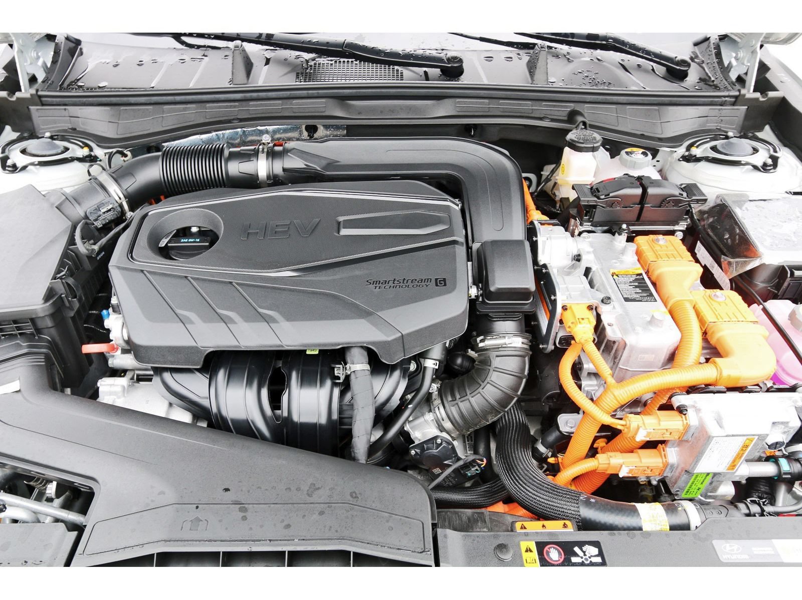 Certified 2025 Hyundai Sonata Limited FWD image 33