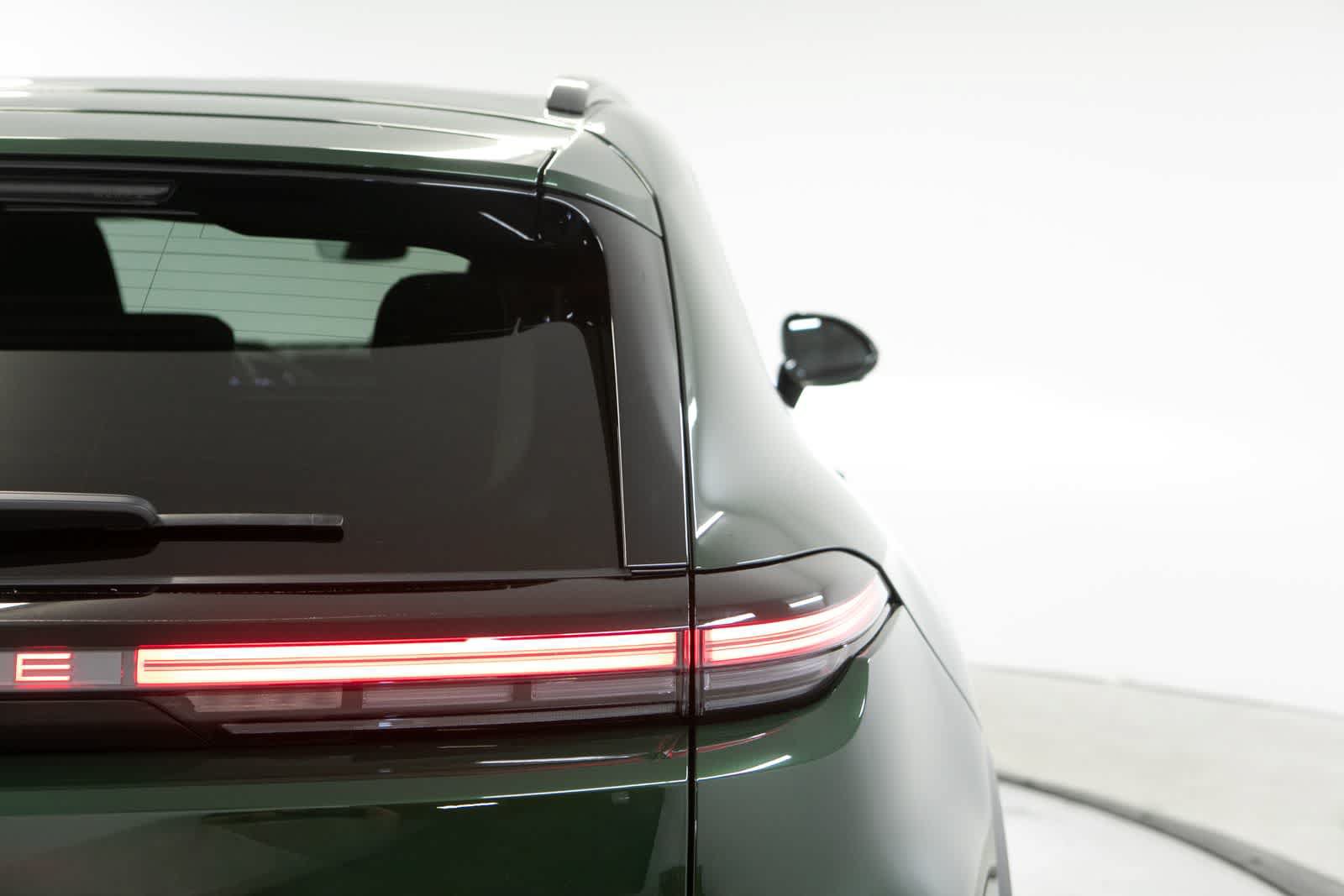 New 2026 Porsche Cayenne Turbo Electric AWD/4WD image 37
