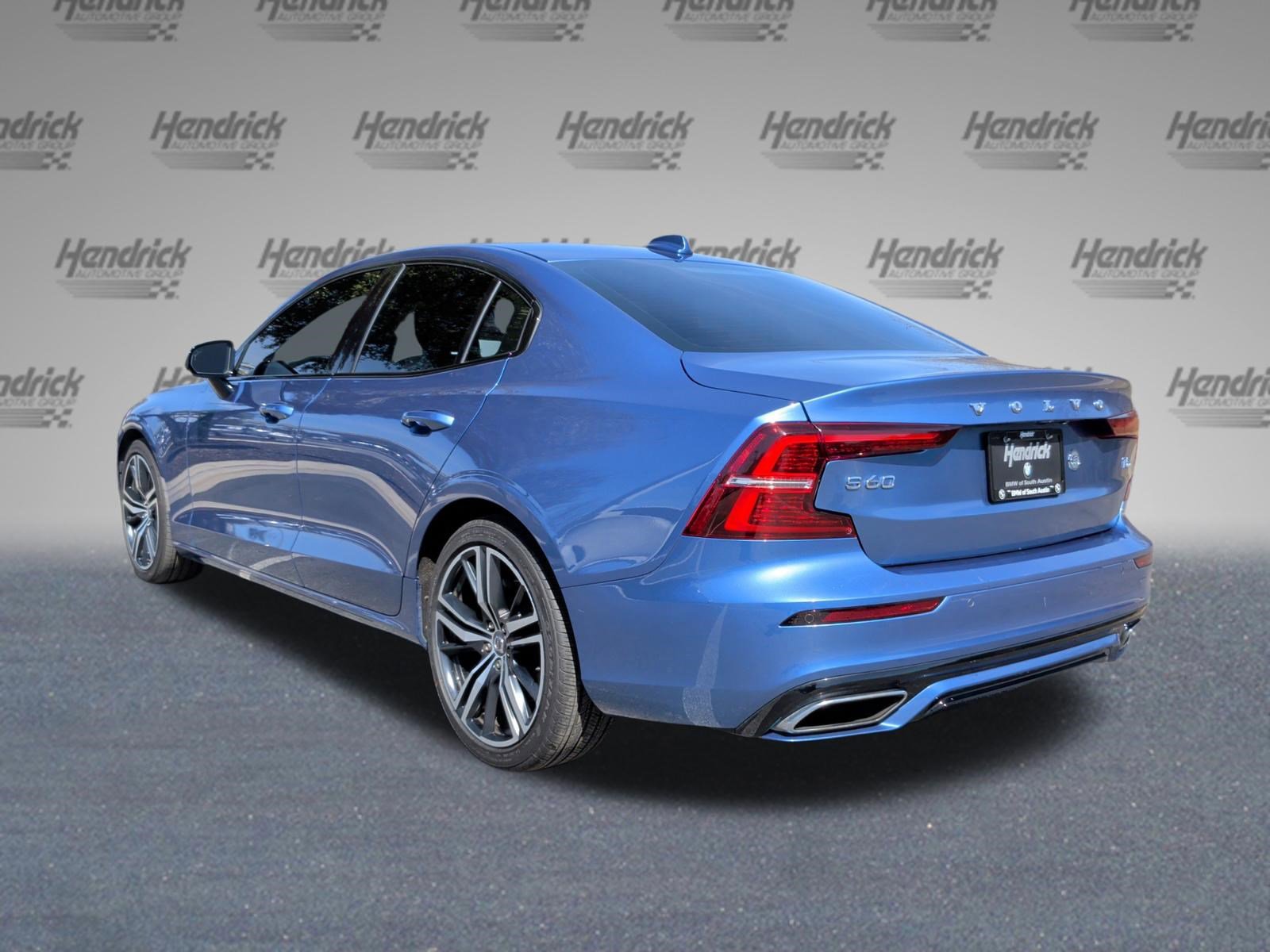 Used 2021 Volvo S60 T5 R-Design image 9