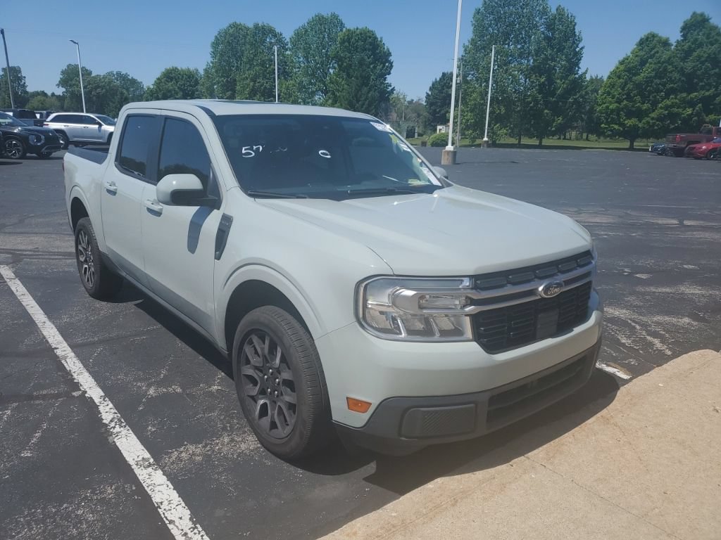 Used 2022 Ford Maverick Lariat w/ Lariat Luxury Package FWD image 2