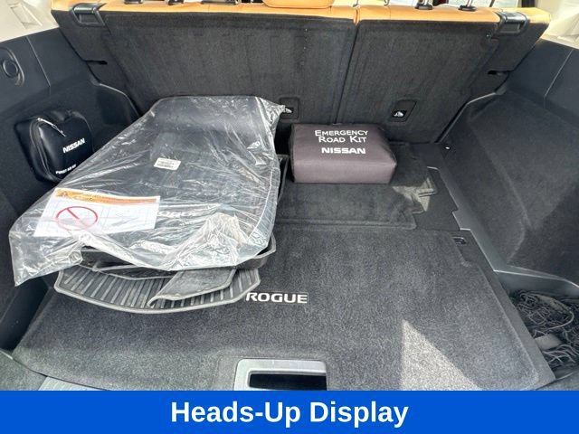 Used 2021 Nissan Rogue Platinum FWD image 7
