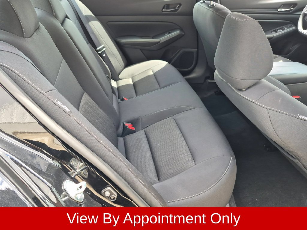 Used 2025 Nissan Altima 2.5 SV FWD image 28