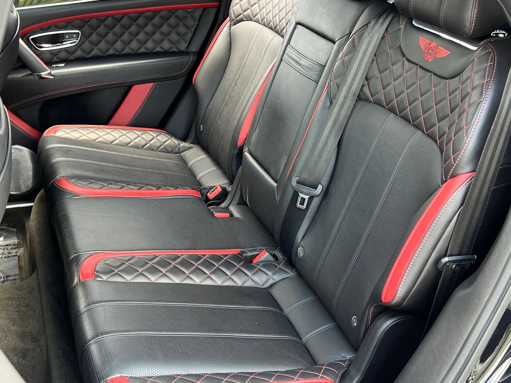 Used 2020 Bentley Bentayga Speed AWD/4WD image 16
