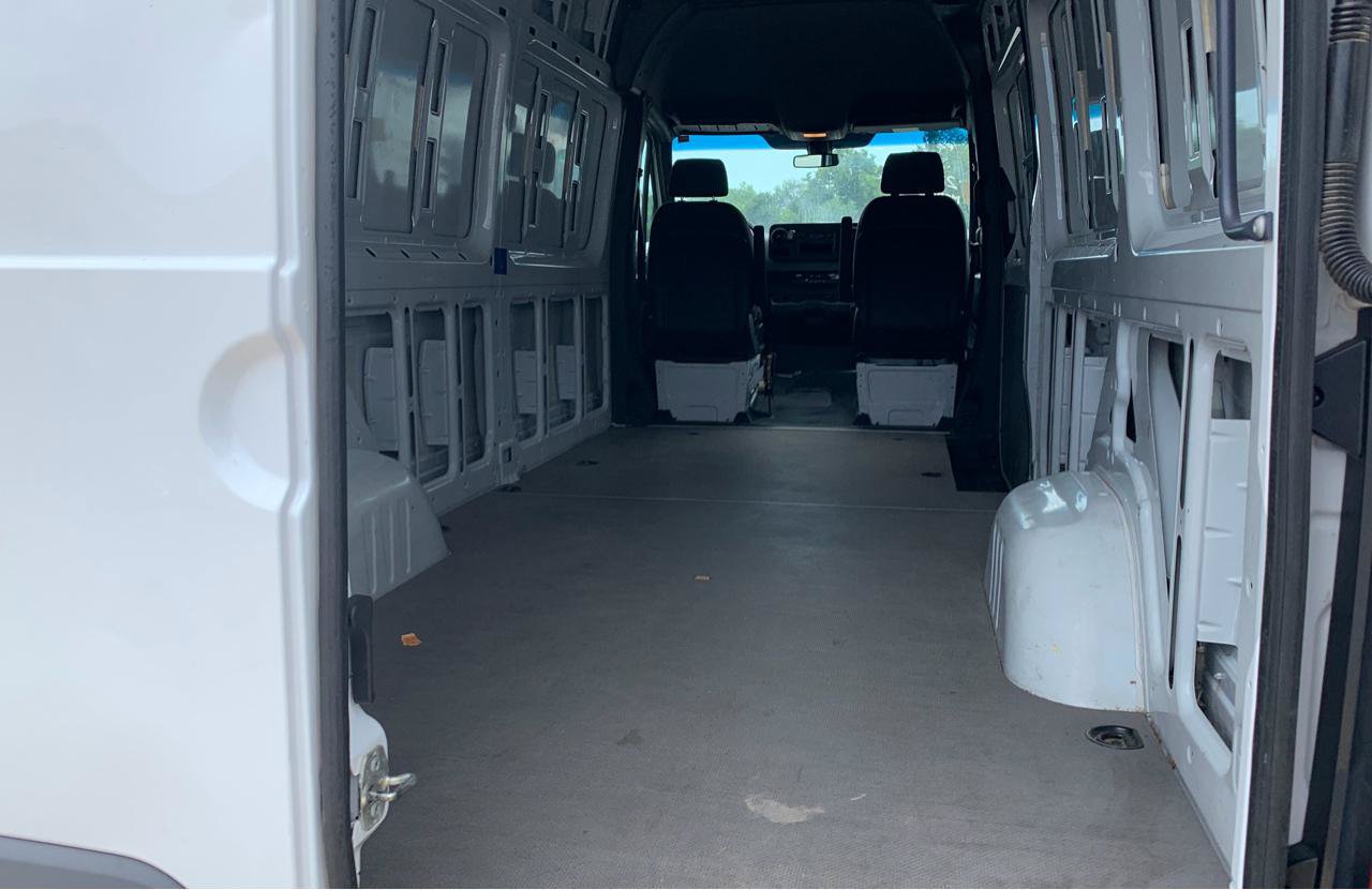 Used 2021 Mercedes-Benz Sprinter 2500 image 18