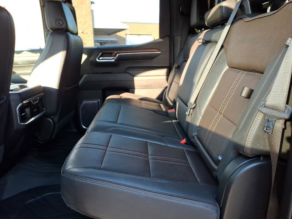 Certified 2023 Chevrolet Silverado 1500 High Country w/ High Country Premium Package image 15