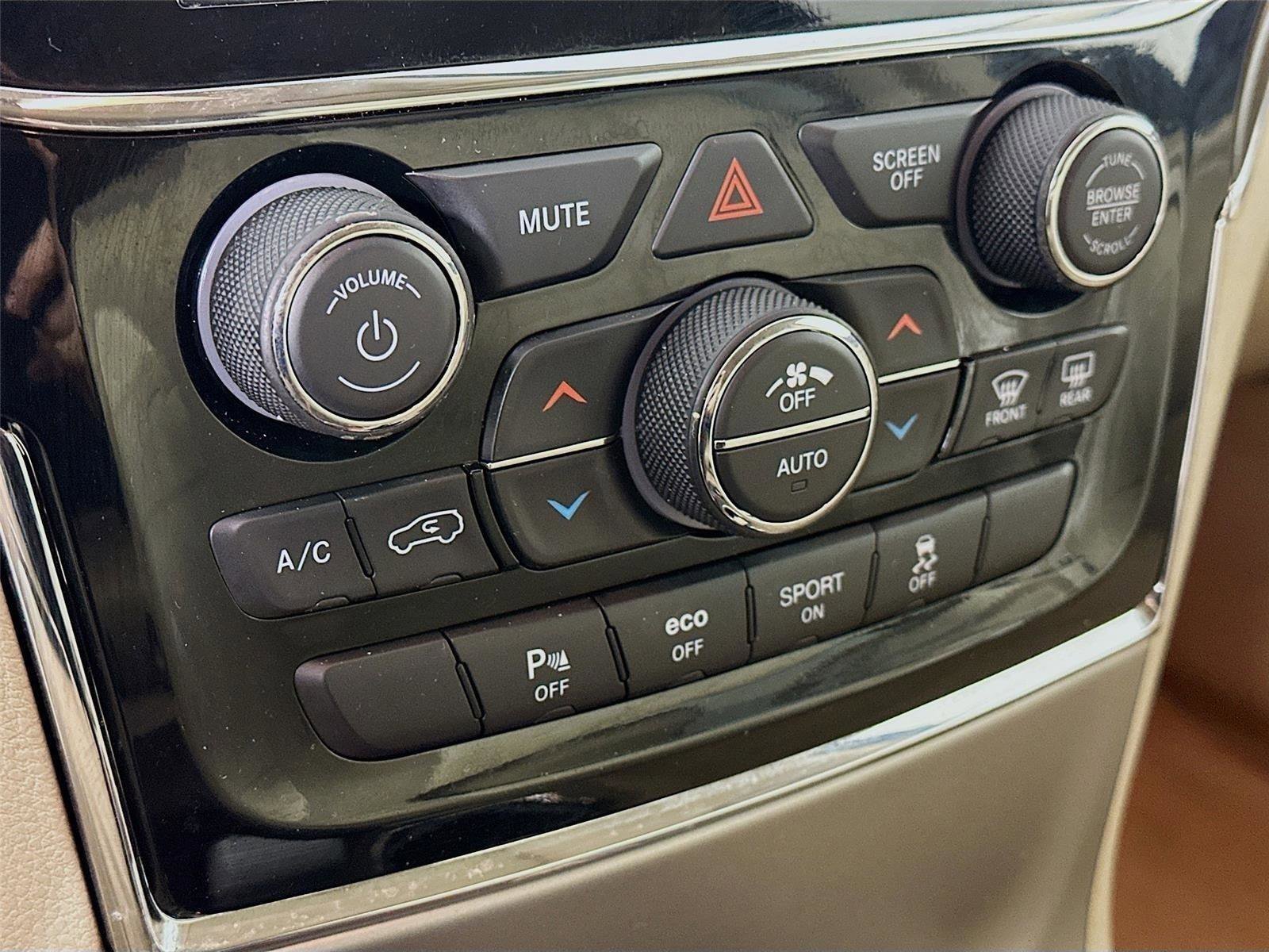 Used 2021 Jeep Grand Cherokee Overland image 21