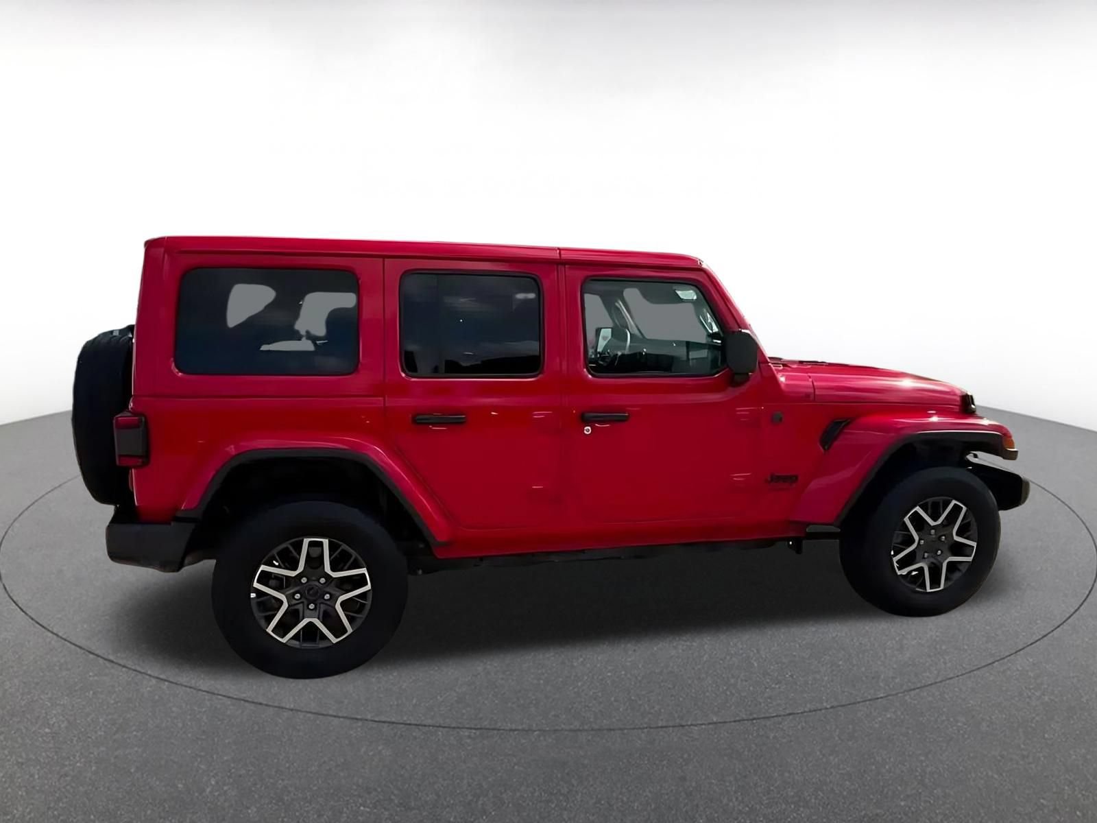 Used 2025 Jeep Wrangler Unlimited Sahara AWD/4WD image 15