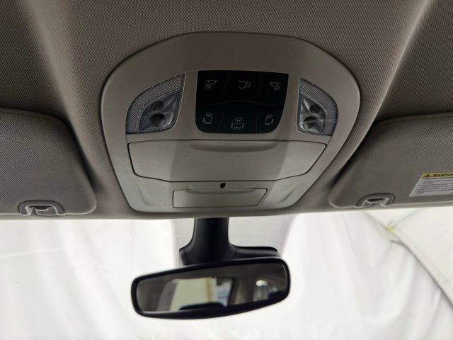 Used 2023 Chrysler Pacifica Touring-L image 43