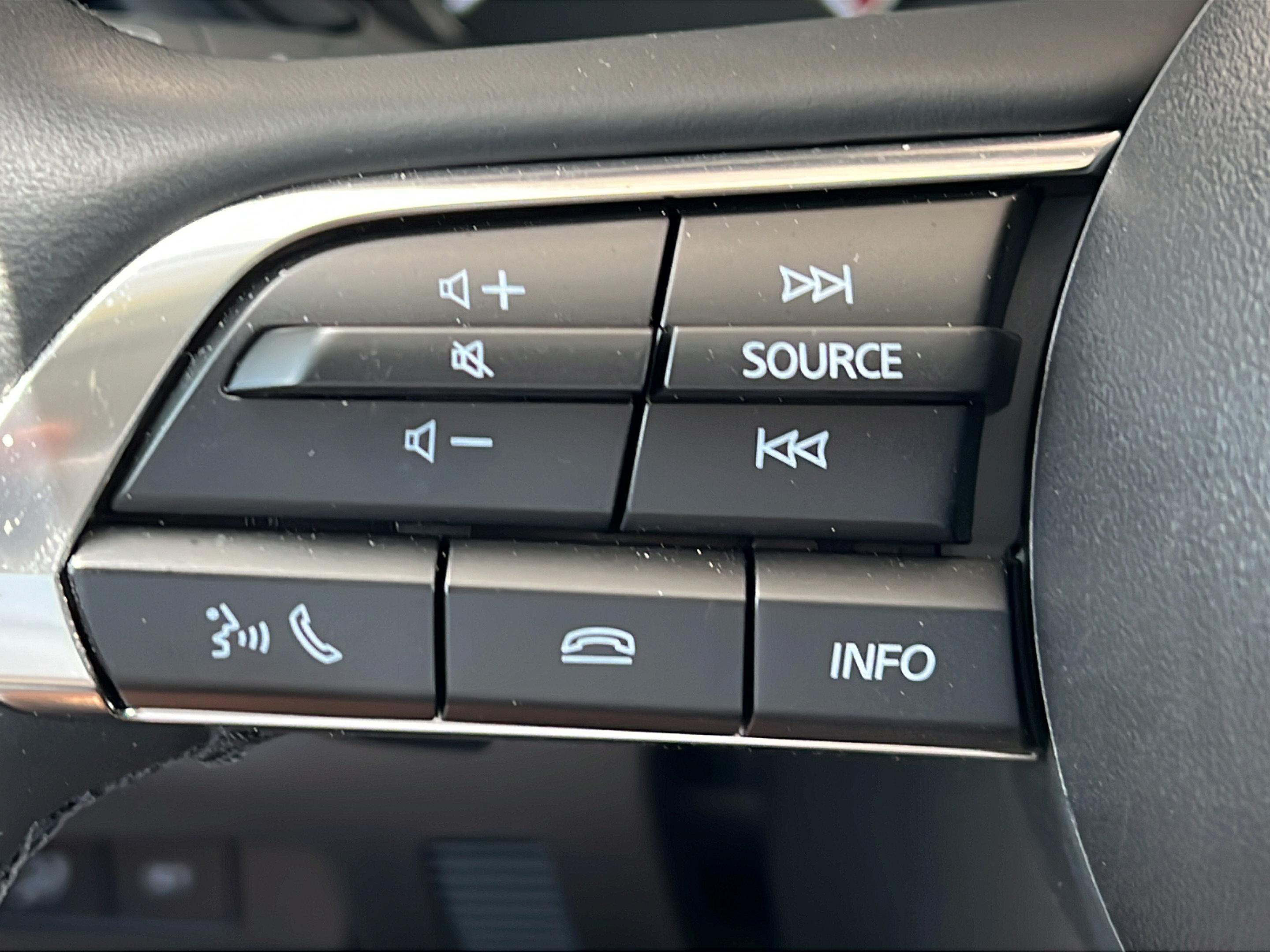 Used 2025 MAZDA CX-30 AWD 2.5 S w/ Premium Package image 21