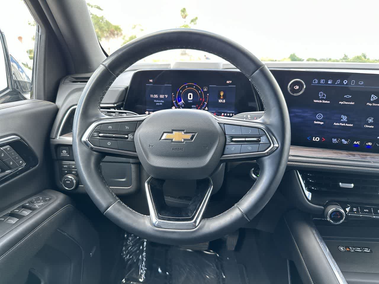 Used 2025 Chevrolet Tahoe Premier AWD/4WD image 23