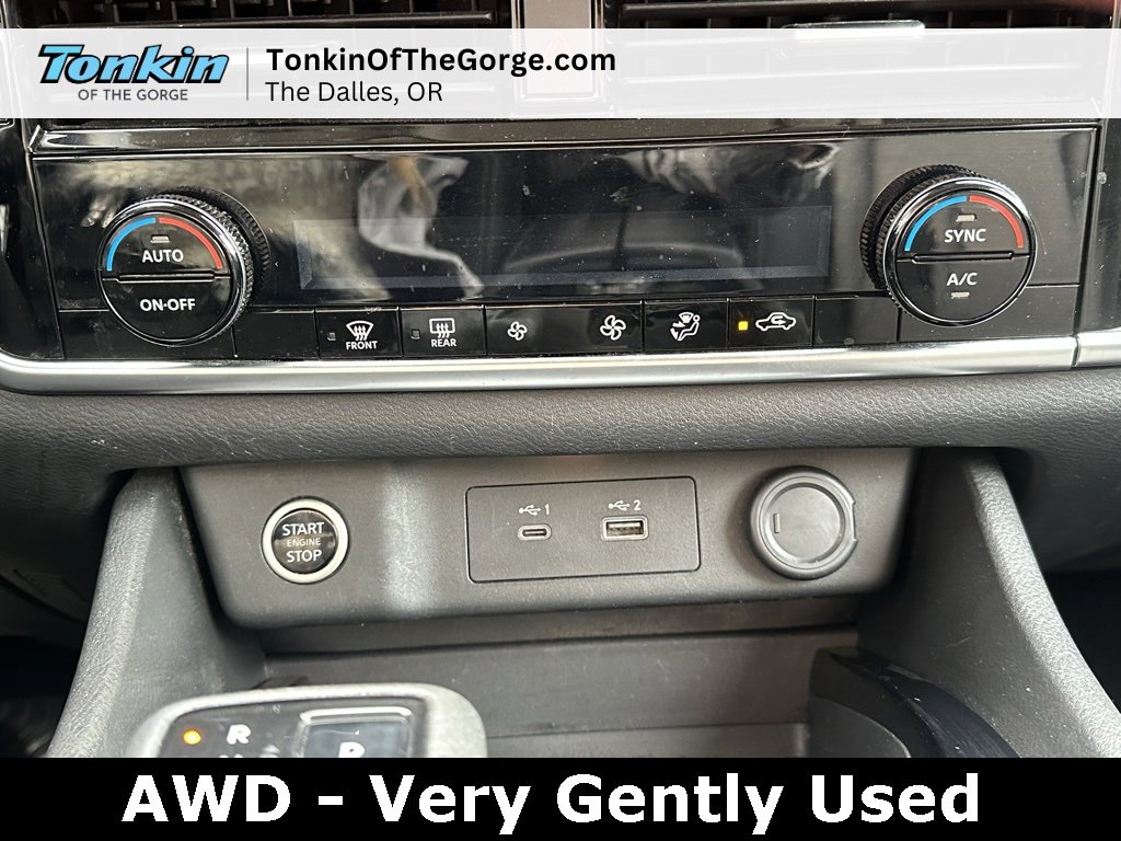 Used 2022 Nissan Rogue SV image 21