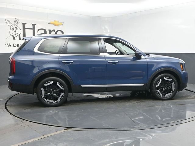 Used 2025 Kia Telluride S FWD image 39