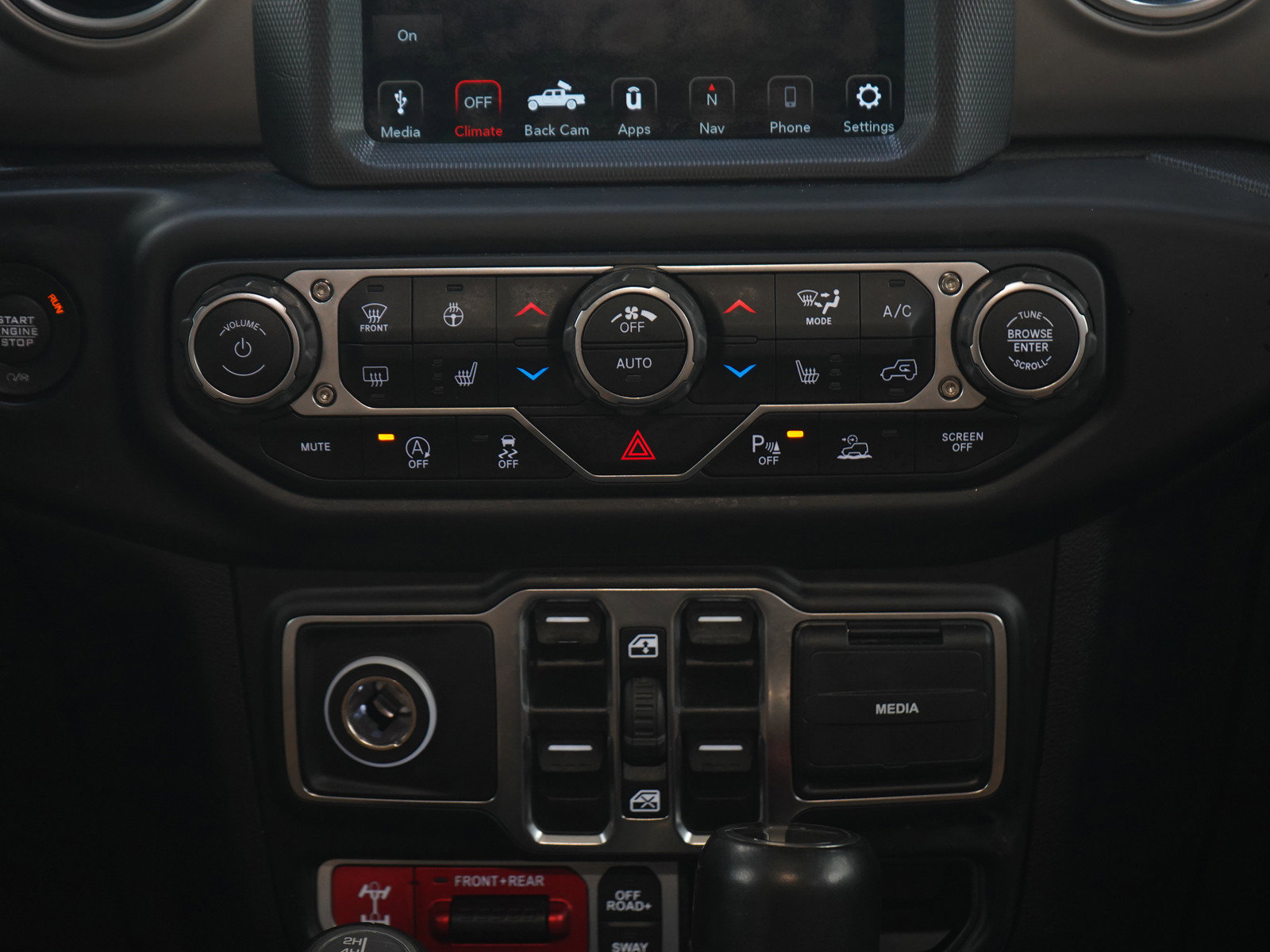 Used 2020 Jeep Gladiator Rubicon AWD/4WD image 16