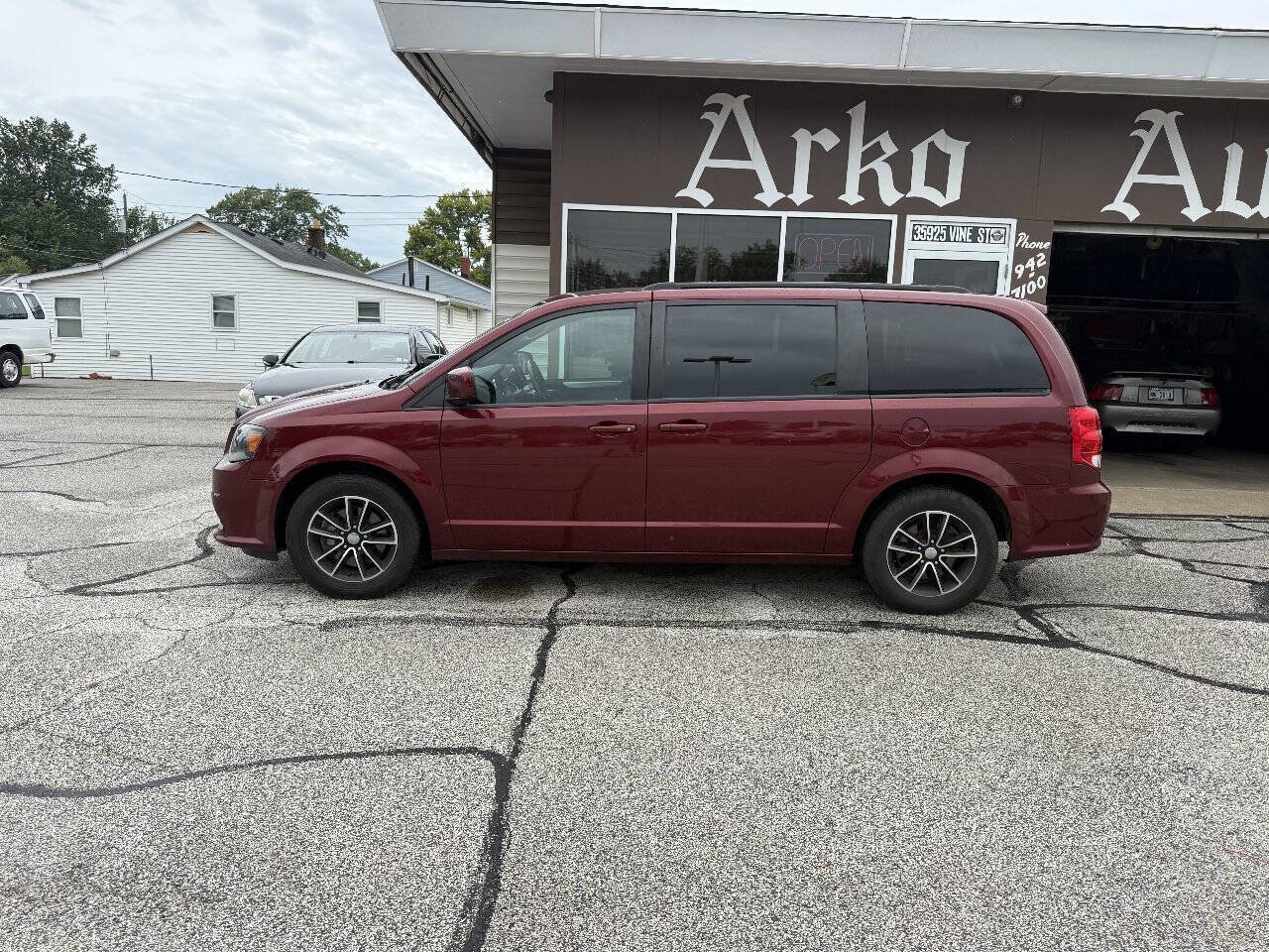 Used 2019 Dodge Grand Caravan GT FWD image 6