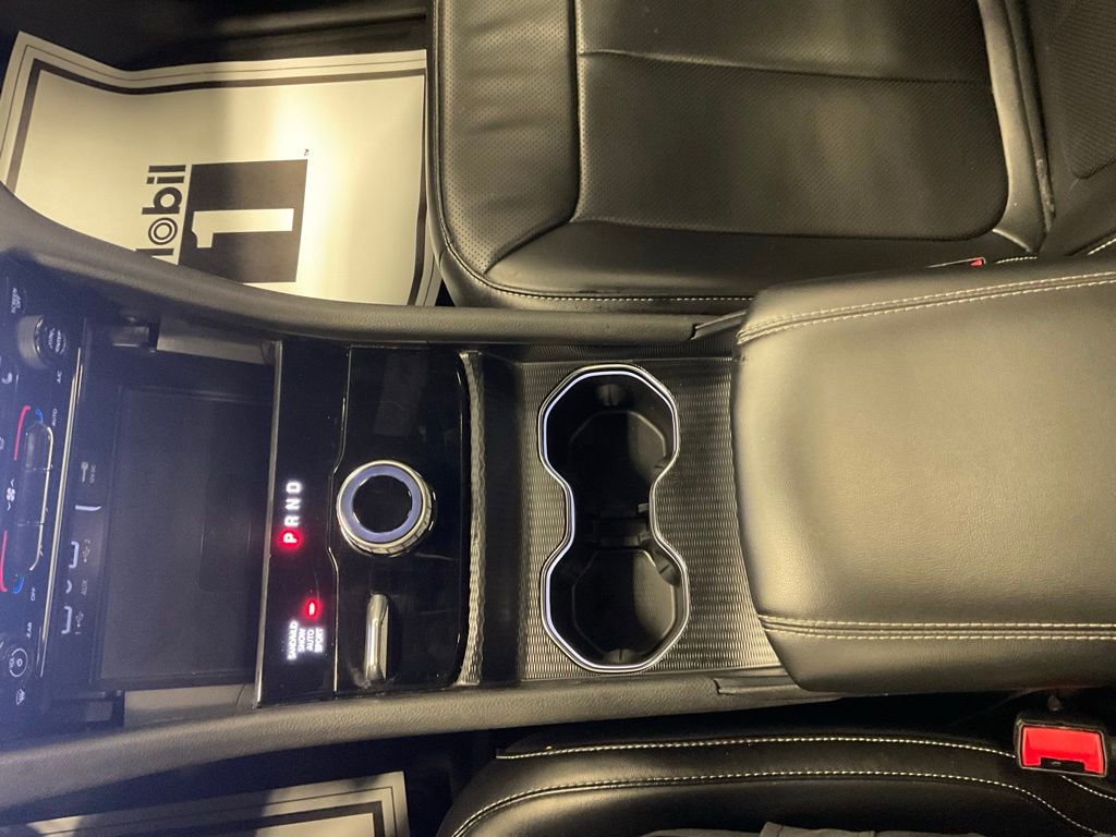 Used 2024 Jeep Grand Cherokee L Limited w/ Luxury Tech Group II image 21