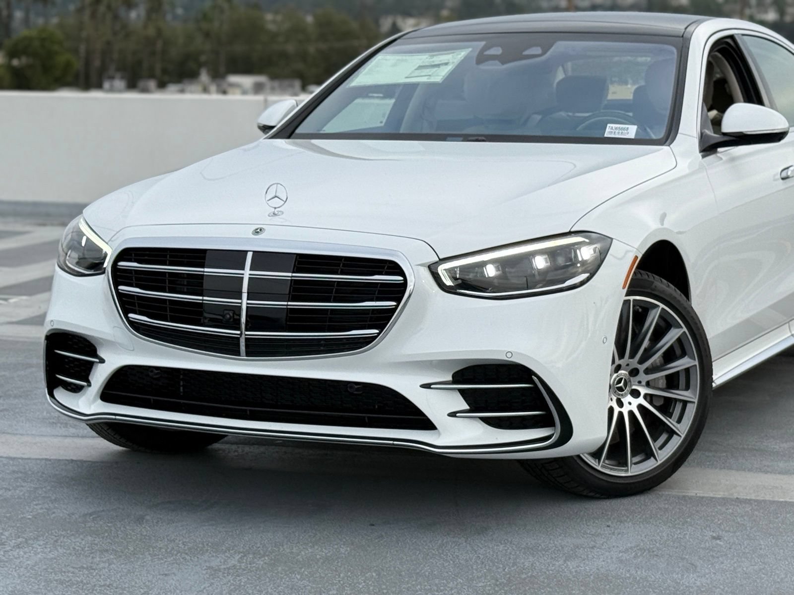 New 2026 Mercedes-Benz S 580 4MATIC Sedan image 3