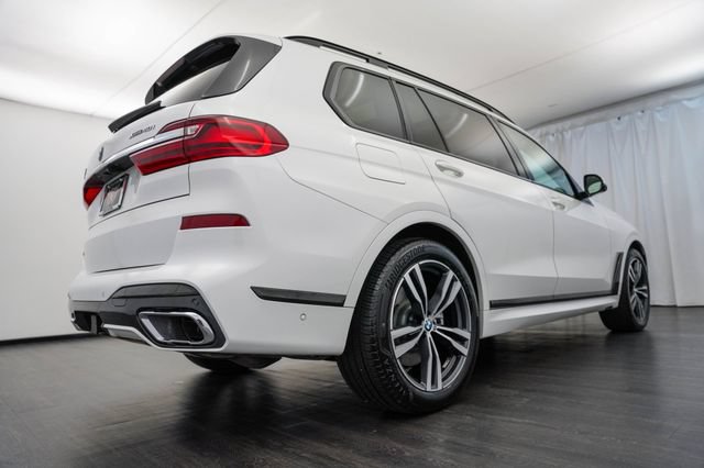 Used 2021 BMW X7 xDrive40i w/ M Sport Package AWD/4WD image 30