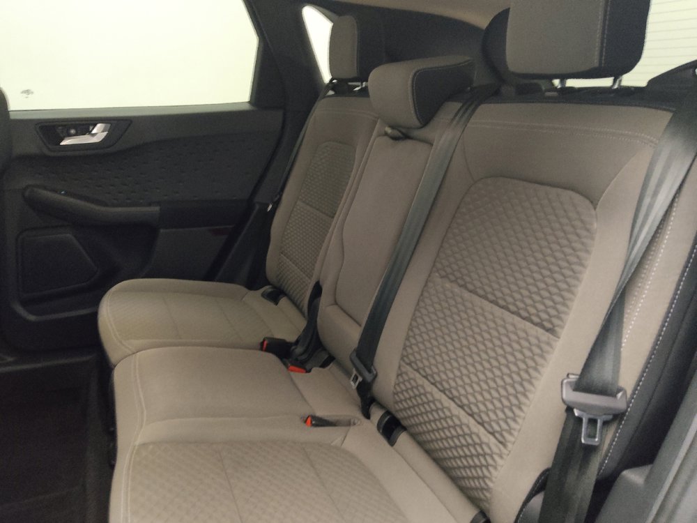 Used 2020 Ford Escape SE FWD image 18