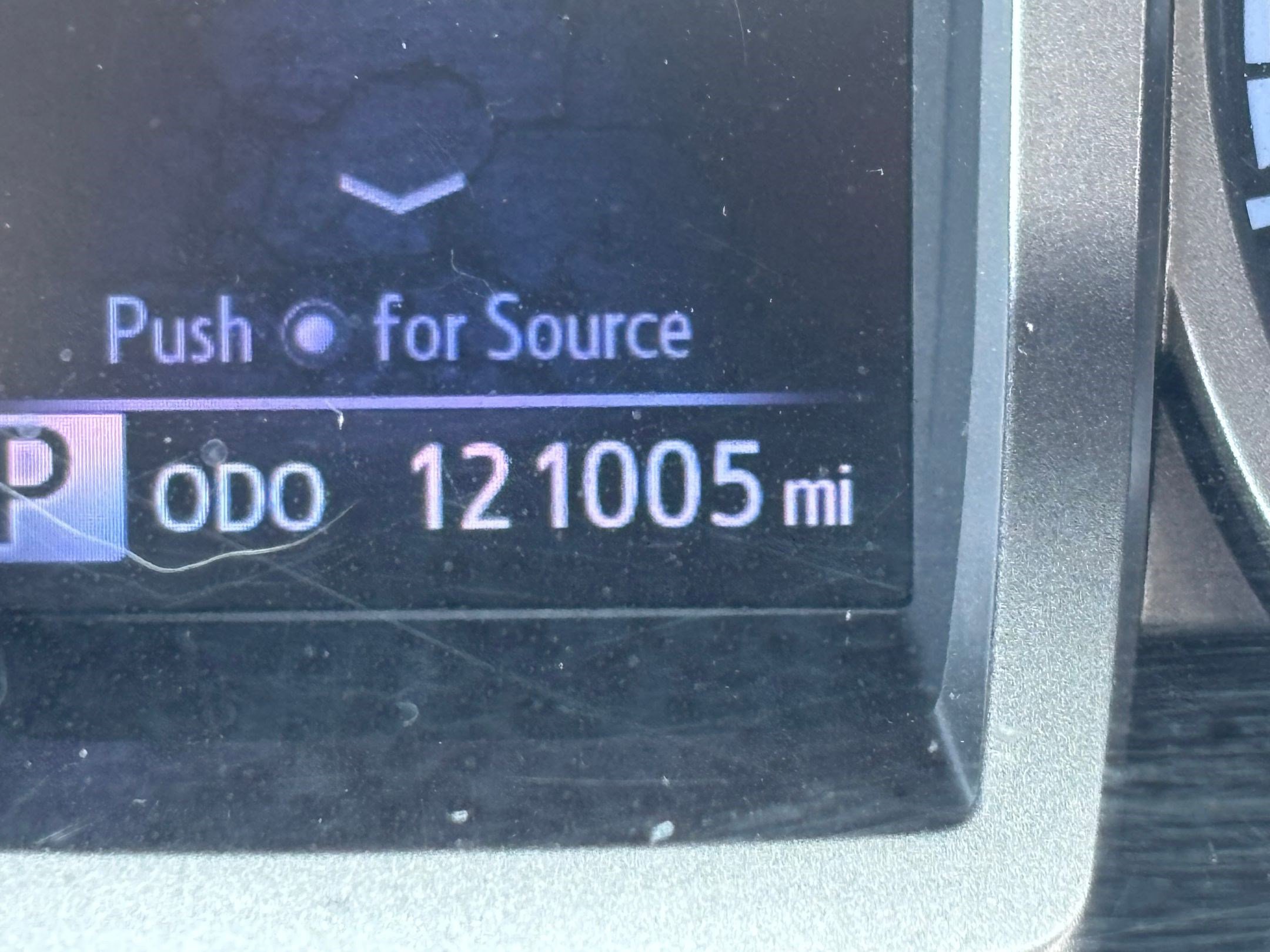 Used 2017 Toyota Tacoma Limited image 19