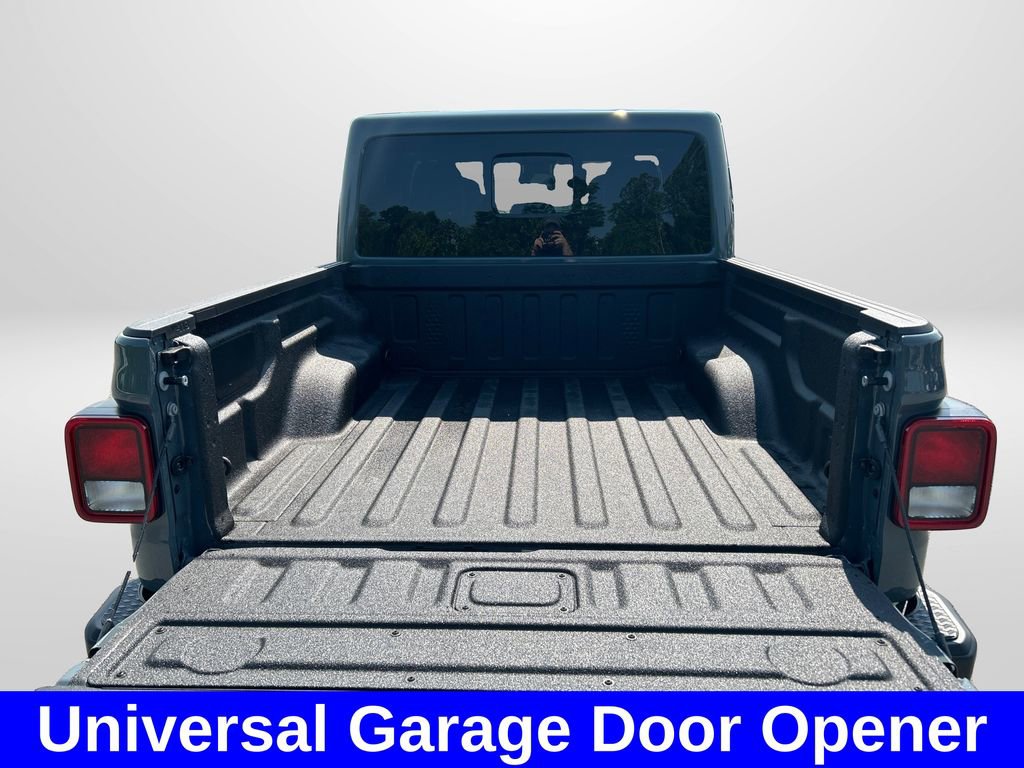 New 2025 Jeep Gladiator Sport w/ Premium Package AWD/4WD image 12