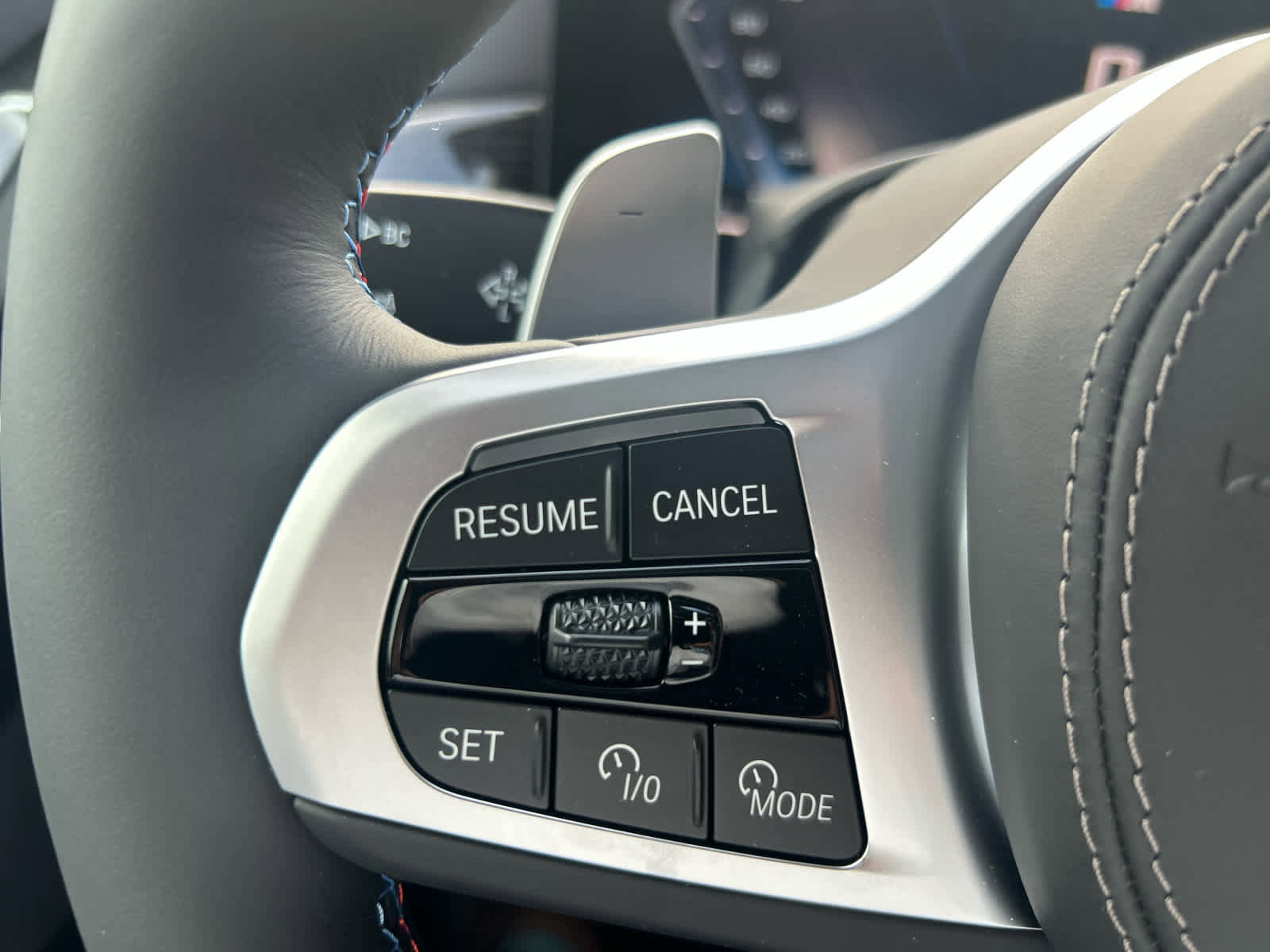 Used 2026 BMW X5 M60i image 40