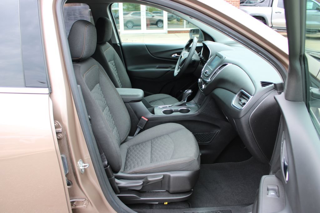 Used 2018 Chevrolet Equinox LT FWD image 40