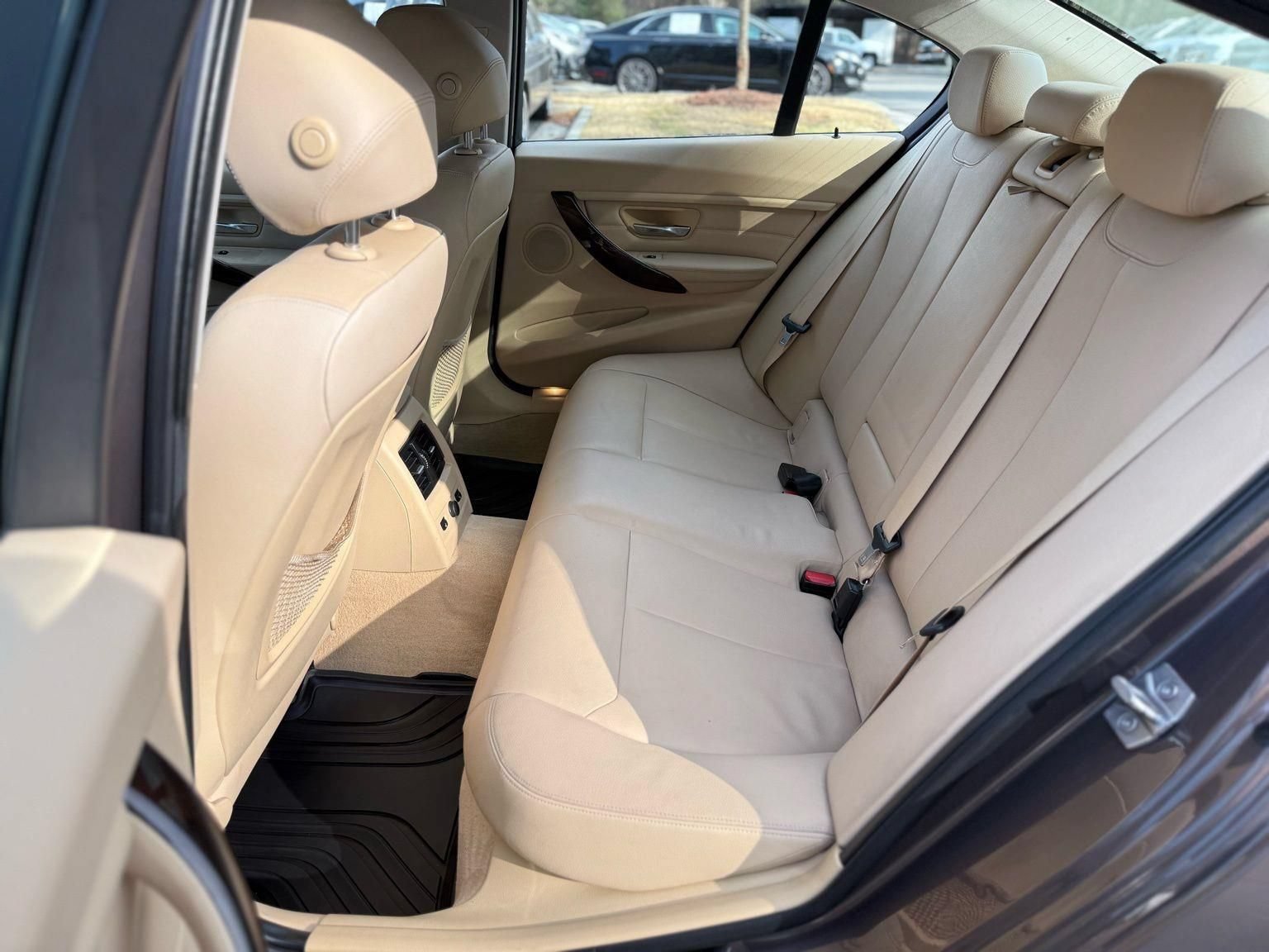 Used 2015 BMW 328i xDrive Sedan AWD/4WD image 24