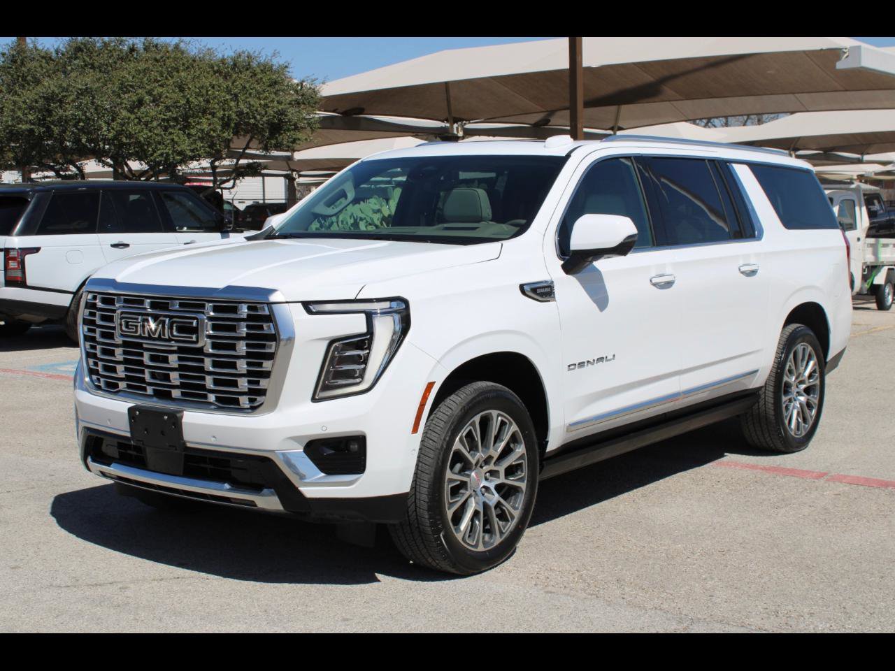 Used 2026 GMC Yukon XL Denali w/ Denali Reserve Package image 1