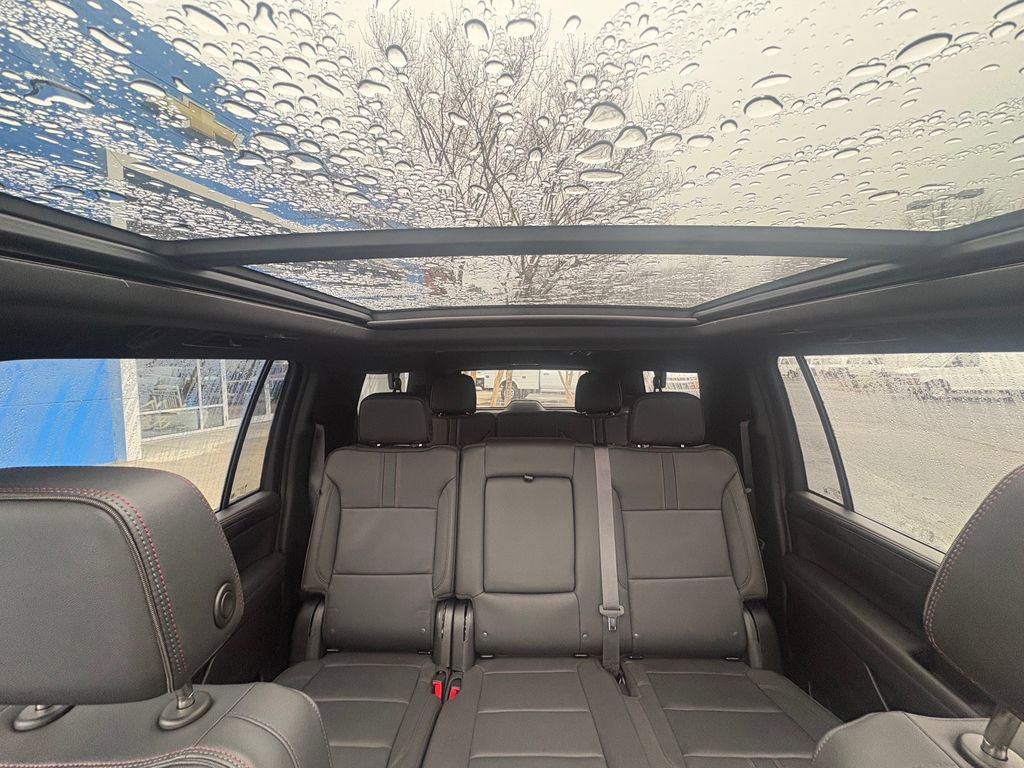 Used 2024 Chevrolet Suburban RST w/ Luxury Package image 13