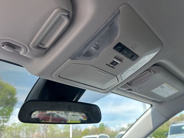 Used 2024 Toyota RAV4 XLE image 28