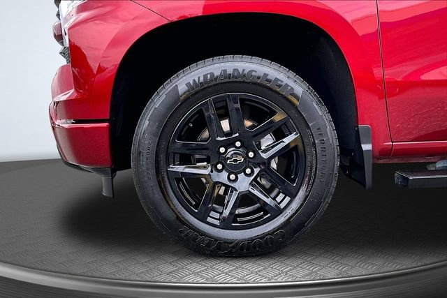 Used 2025 Chevrolet Silverado 1500 RST AWD/4WD image 32