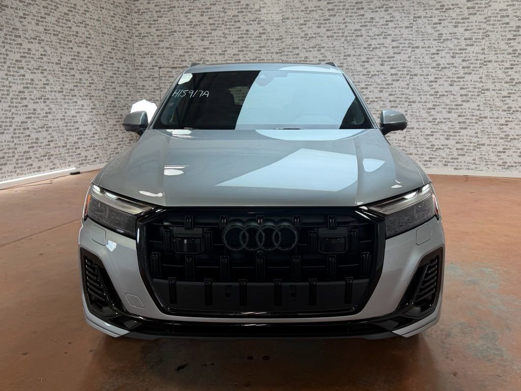 Used 2025 Audi Q7 2.0T Premium Plus w/ Premium Plus Package image 2