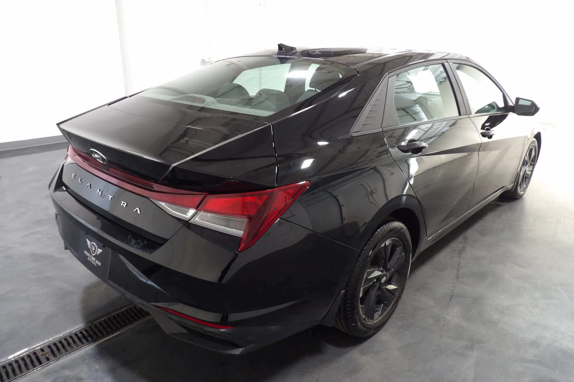 Used 2022 Hyundai Elantra SEL FWD image 6
