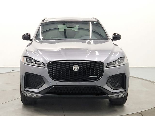 Used 2025 Jaguar F-PACE R-Dynamic S image 2