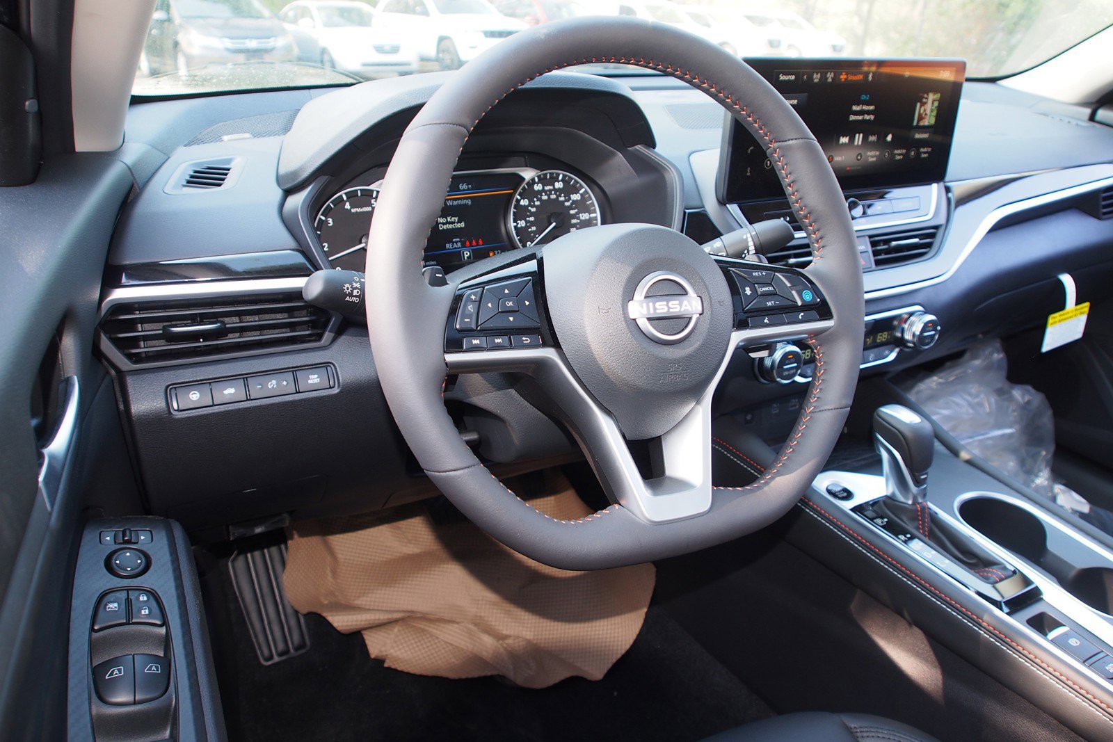New 2026 Nissan Altima 2.5 SR w/ SR Premium Package FWD image 14