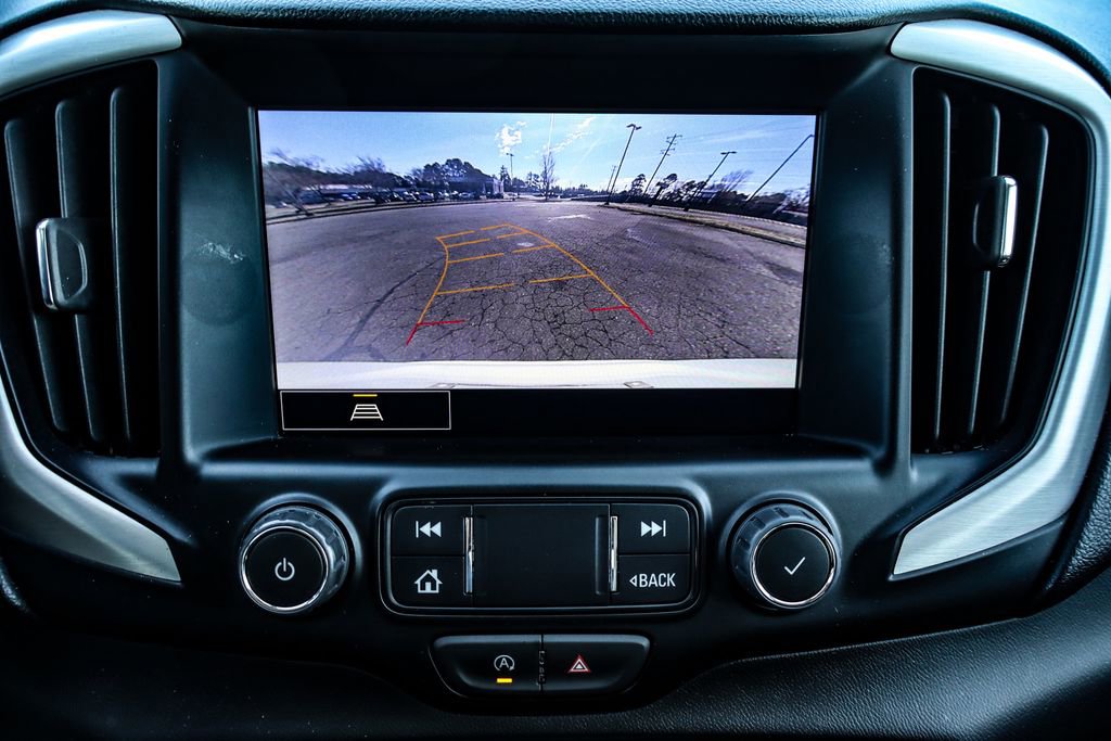 Certified 2024 GMC Terrain SLT image 32