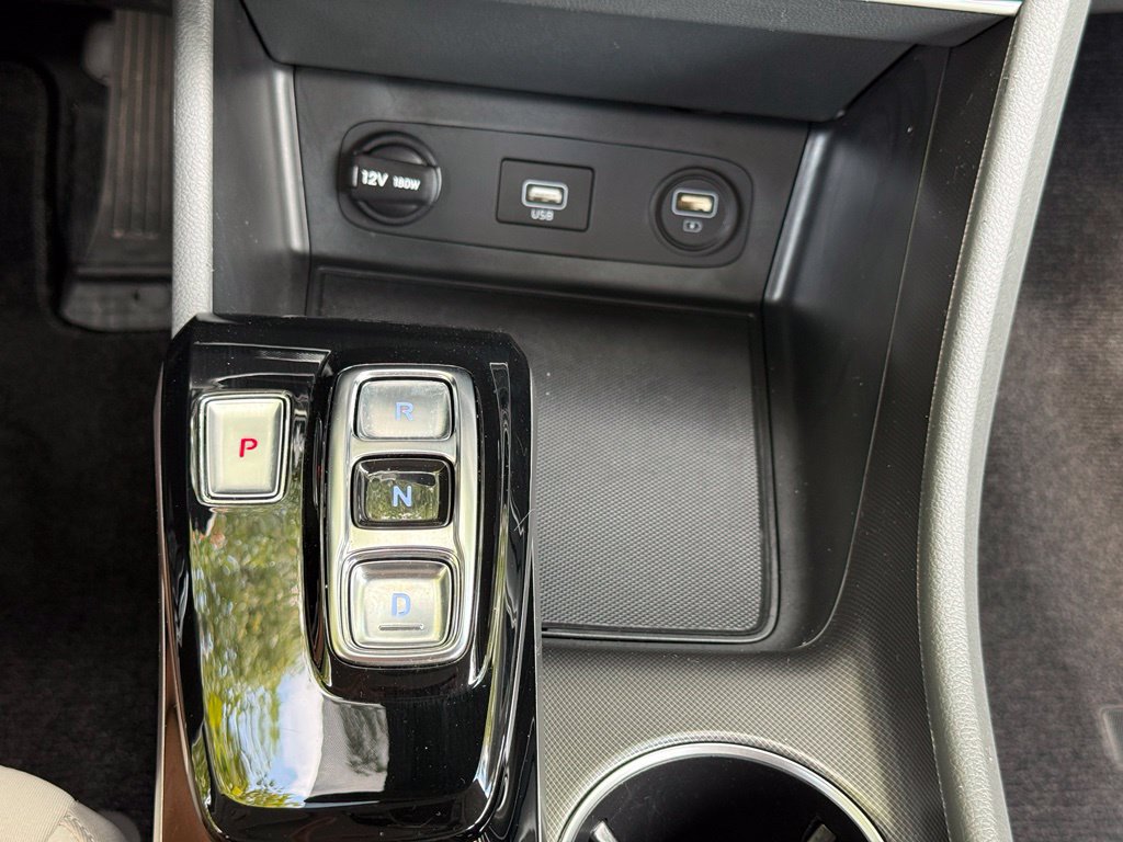 Certified 2023 Hyundai Sonata SEL w/ Preferred Accessory Package FWD image 19